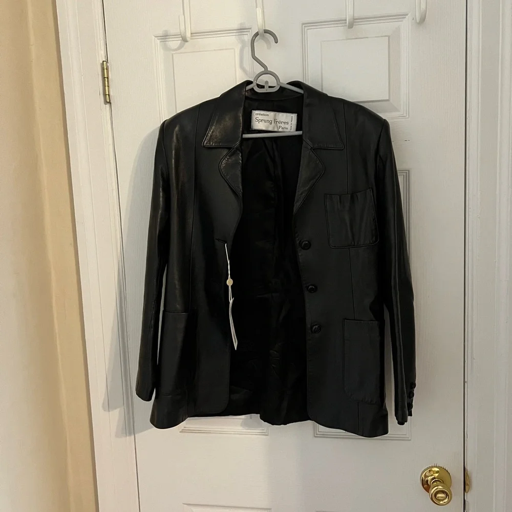 Gorgeous vintage leather blazer